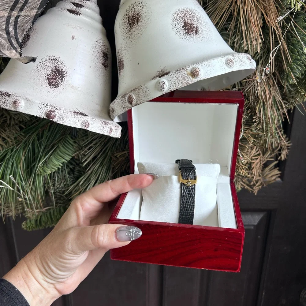 Gucci Luxury Black Gucci Luxury Watch